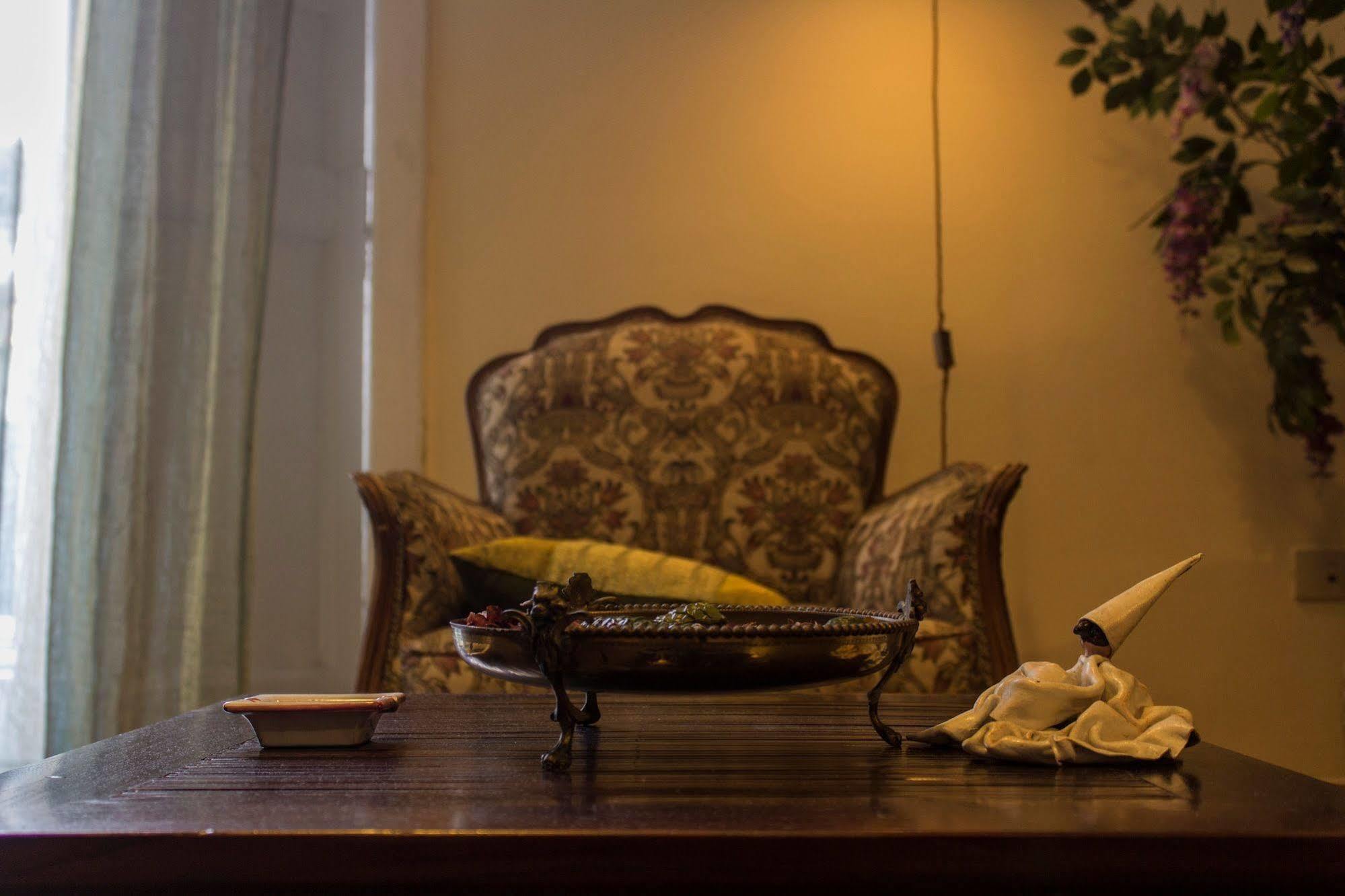 ナポリ ディモラ デイ ギガンティ Bed & Breakfast エクステリア 写真